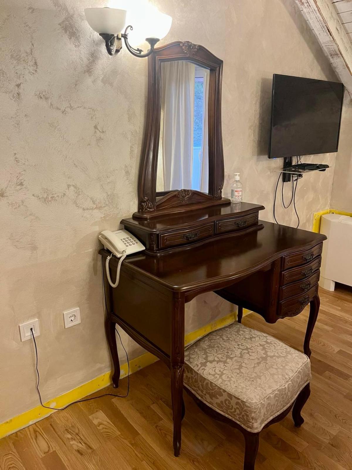 Garni Hotel Tianis Kotor Eksteriør bilde