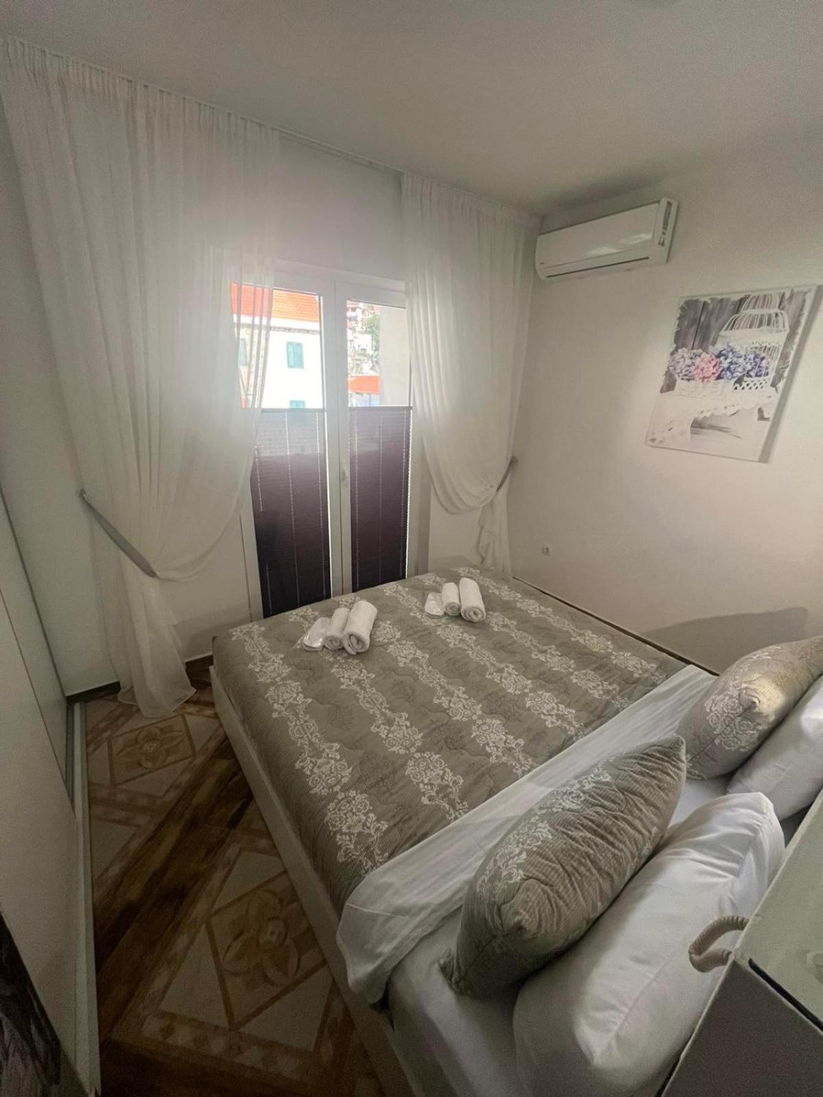 Garni Hotel Tianis Kotor Eksteriør bilde