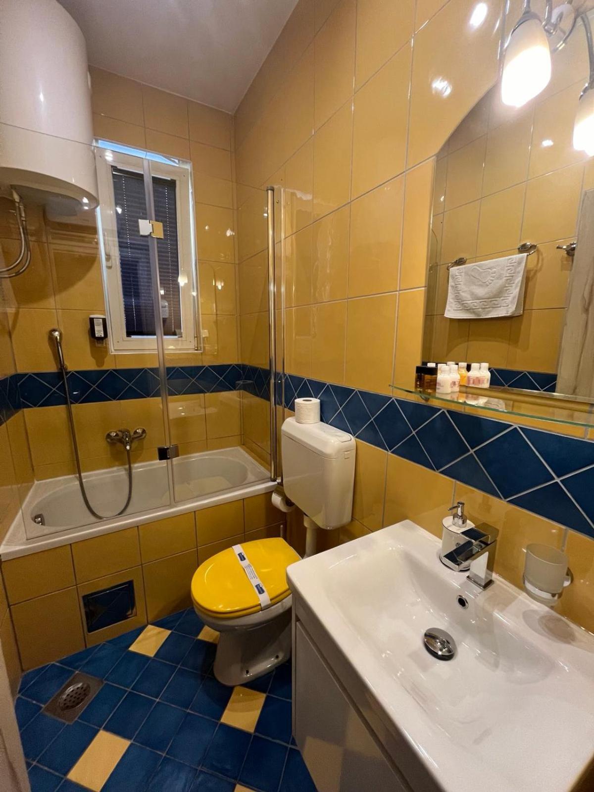 Garni Hotel Tianis Kotor Eksteriør bilde