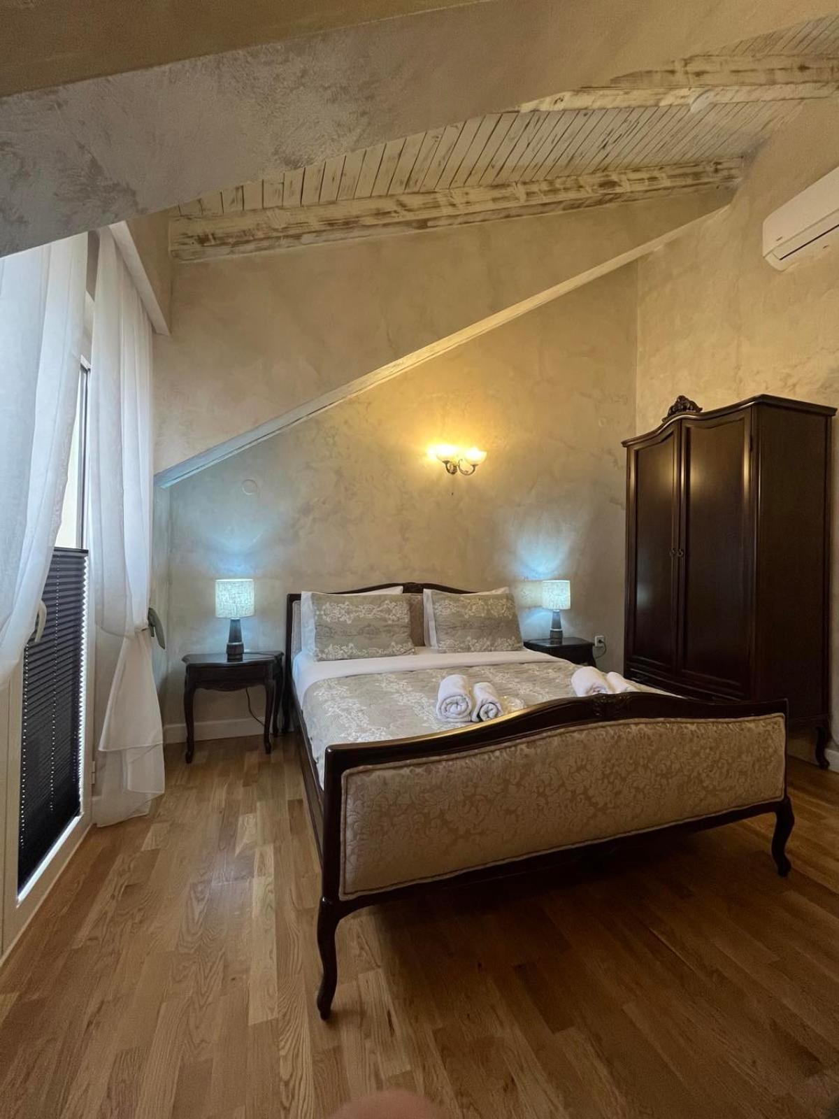 Garni Hotel Tianis Kotor Eksteriør bilde