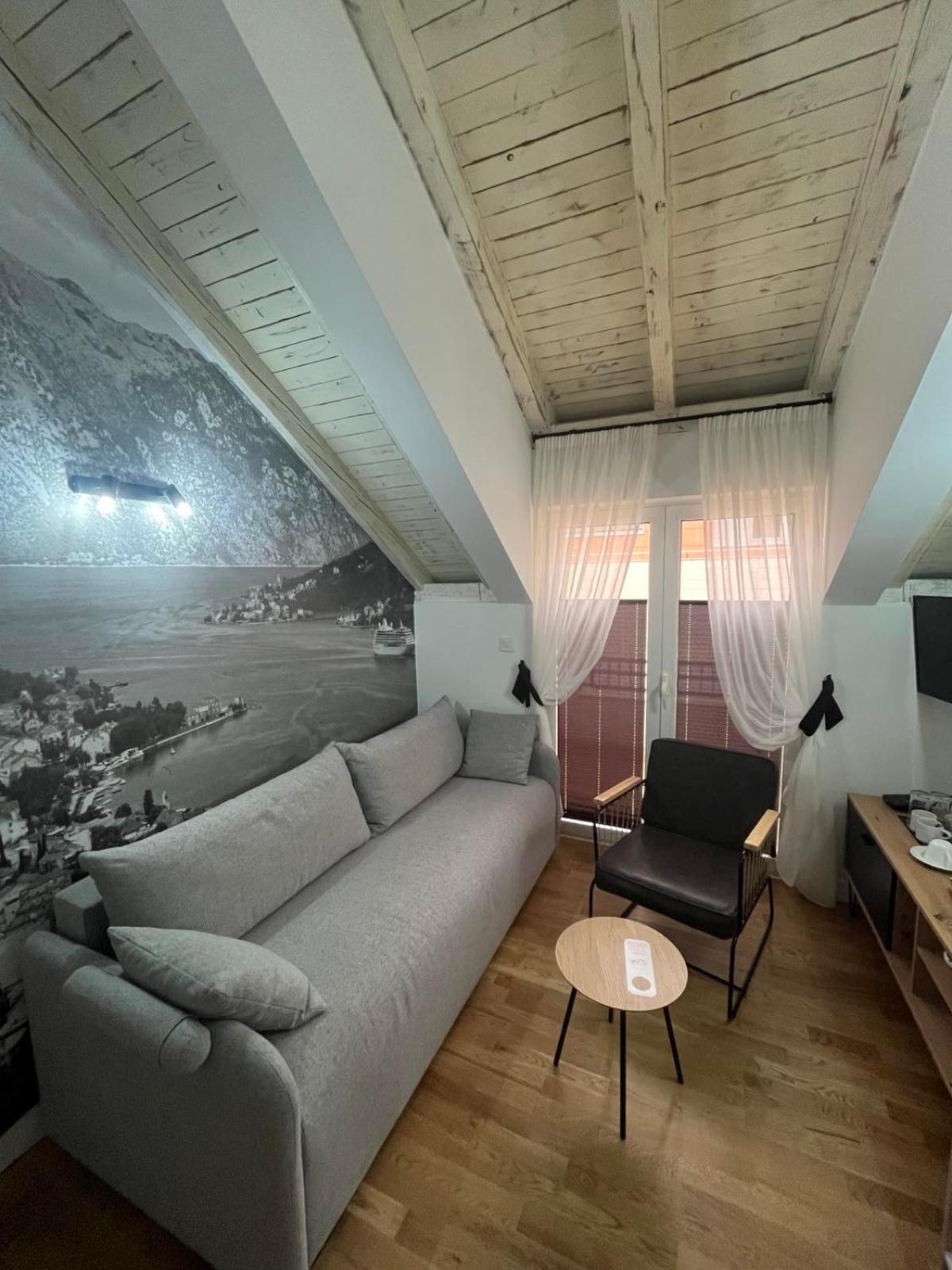 Garni Hotel Tianis Kotor Eksteriør bilde