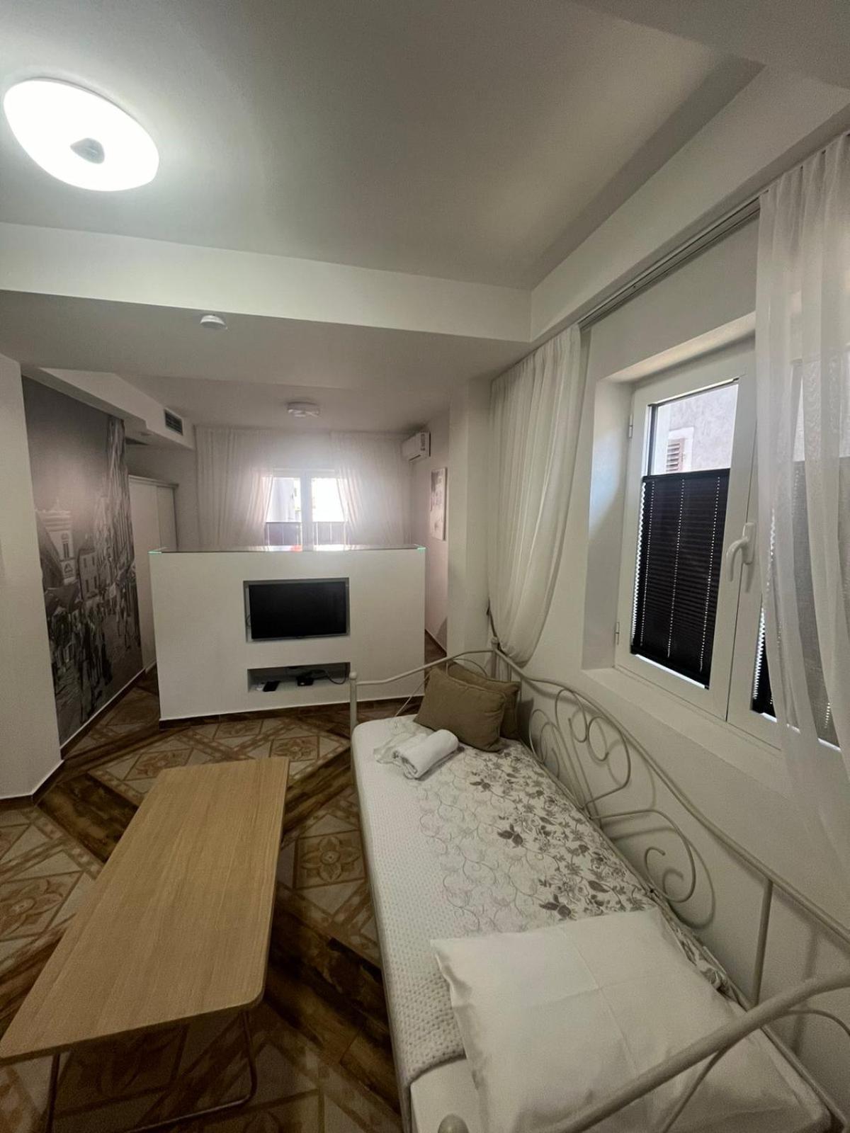 Garni Hotel Tianis Kotor Eksteriør bilde