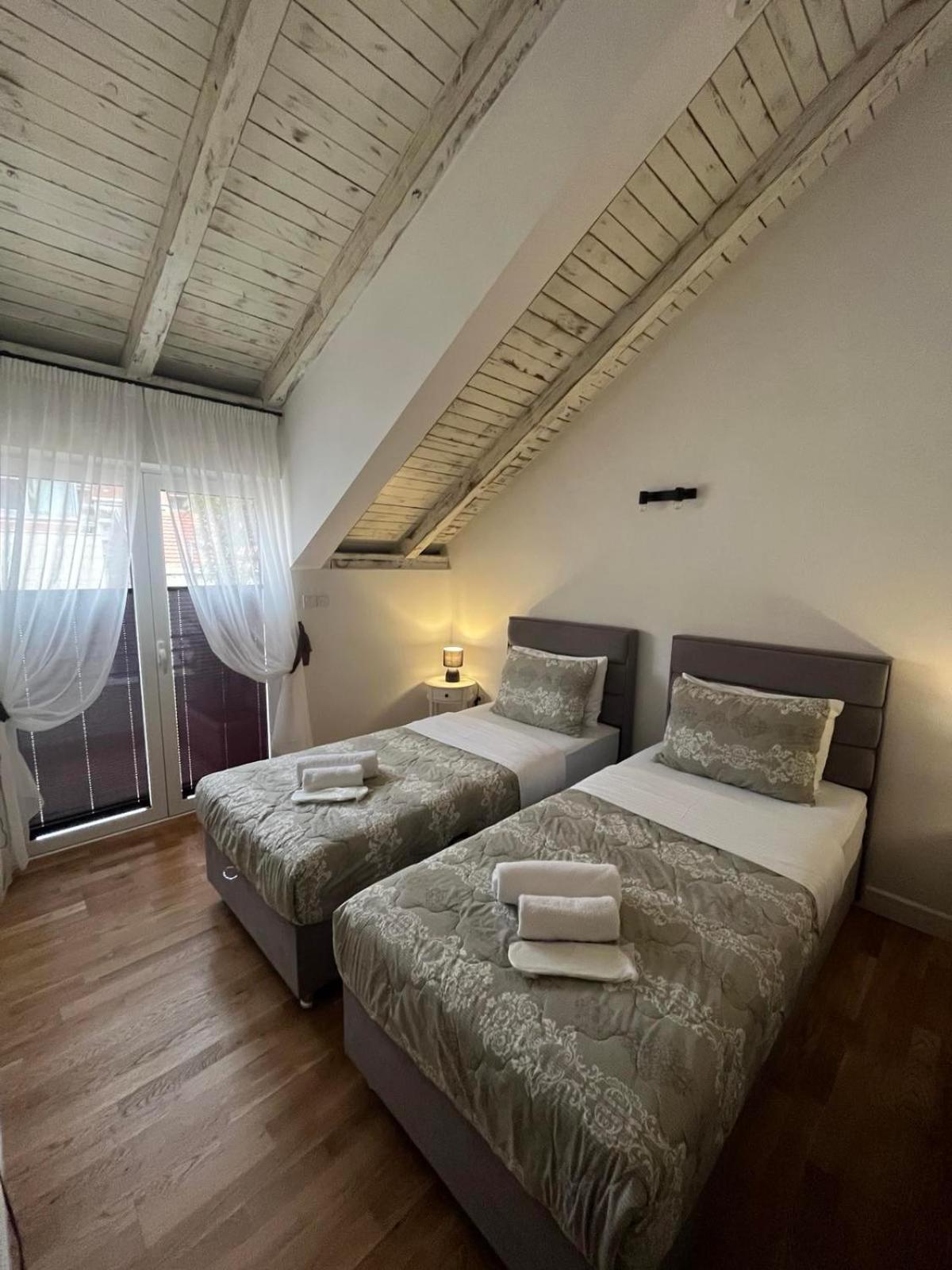 Garni Hotel Tianis Kotor Eksteriør bilde
